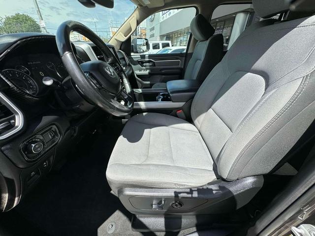 Photo of 2020 Granite Crystal Metallic Clearcoat RAM 1500
