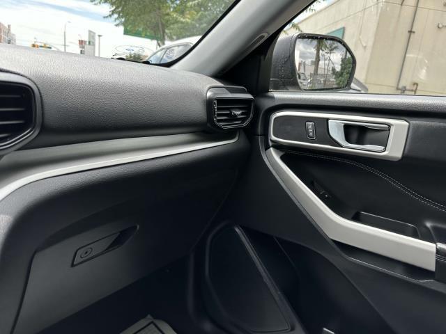 Photo of 2022 Carbonized Gray Metallic Ford Explorer