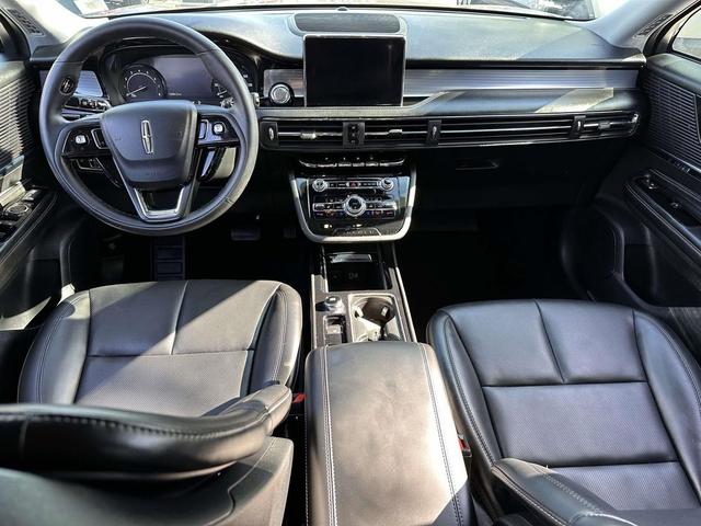 Photo of 2022 Asher Gray Metallic Clearcoat Lincoln Corsair