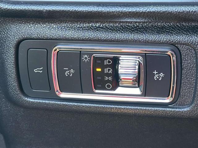 Photo of 2022 Asher Gray Metallic Clearcoat Lincoln Corsair