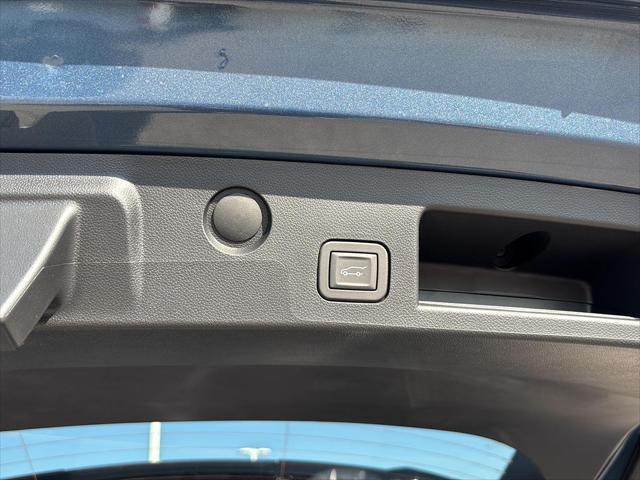 Photo of 2026 Lakeshore Blue Metallic Chevrolet Equinox
