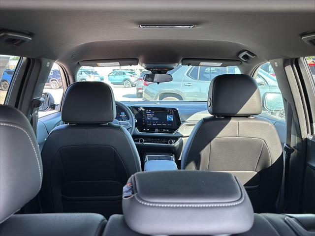 Photo of 2026 Lakeshore Blue Metallic Chevrolet Equinox