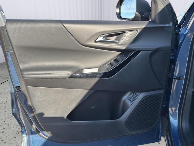 Photo of 2026 Lakeshore Blue Metallic Chevrolet Equinox