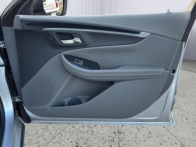 Photo of 2019 Silver Ice Metallic Chevrolet Impala