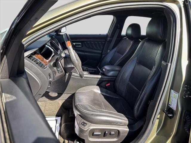 Photo of 2013 Ginger Ale Metallic Ford Taurus
