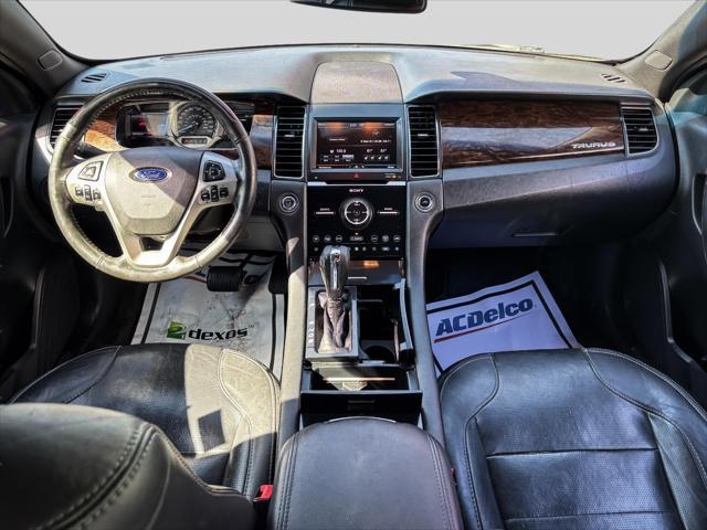 Photo of 2013 Ginger Ale Metallic Ford Taurus