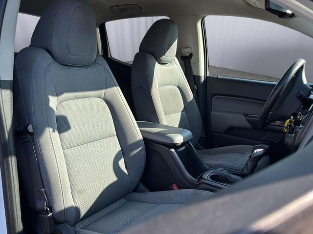 Photo of 2022 Summit White Chevrolet Colorado