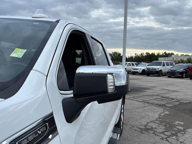 Photo of 2022 Summit White GMC Sierra 1500