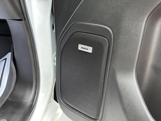 Photo of 2022 Summit White GMC Sierra 1500