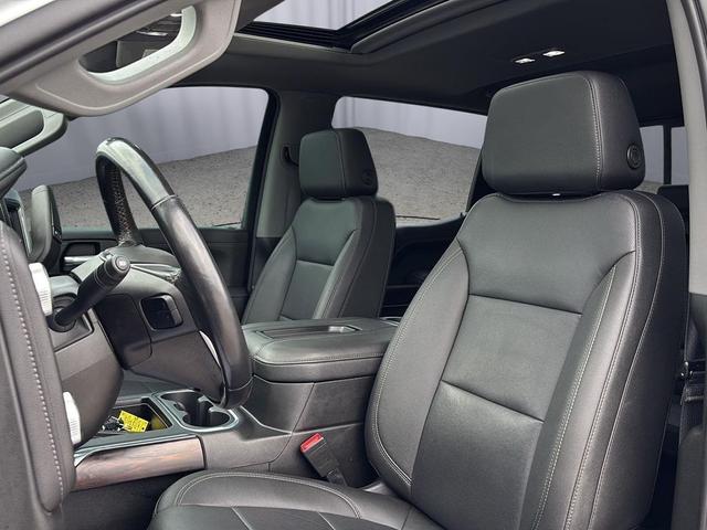 Photo of 2022 Summit White GMC Sierra 1500