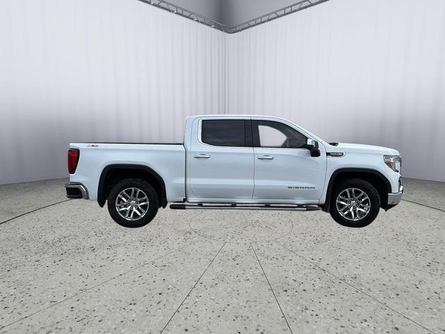 Photo of 2022 Summit White GMC Sierra 1500