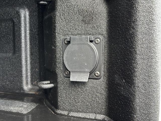 Photo of 2022 Summit White GMC Sierra 1500