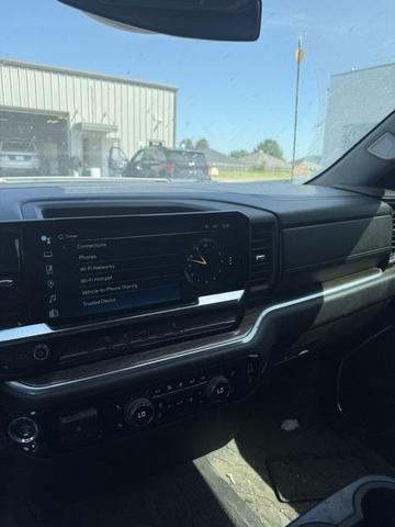 Photo of 2024 Summit White Chevrolet Silverado 3500