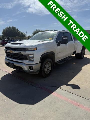 Photo of 2024 Summit White Chevrolet Silverado 3500