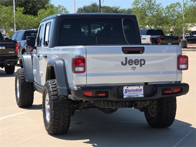 Photo of 2023 Silver Zynith Clearcoat Jeep Gladiator