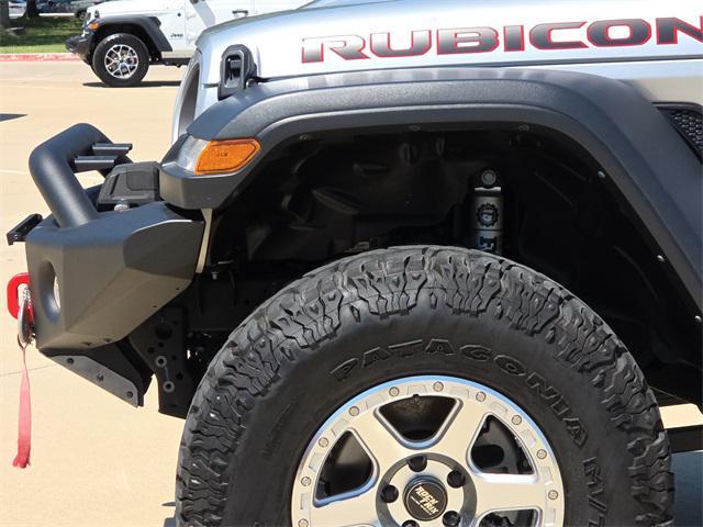 Photo of 2023 Silver Zynith Clearcoat Jeep Gladiator