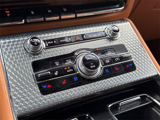 Photo of 2021 Infinite Black Lincoln Aviator