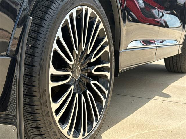 Photo of 2021 Infinite Black Lincoln Aviator