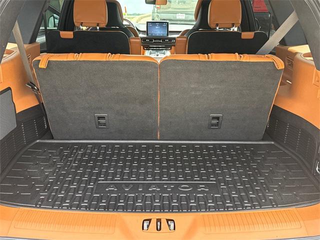 Photo of 2021 Infinite Black Lincoln Aviator