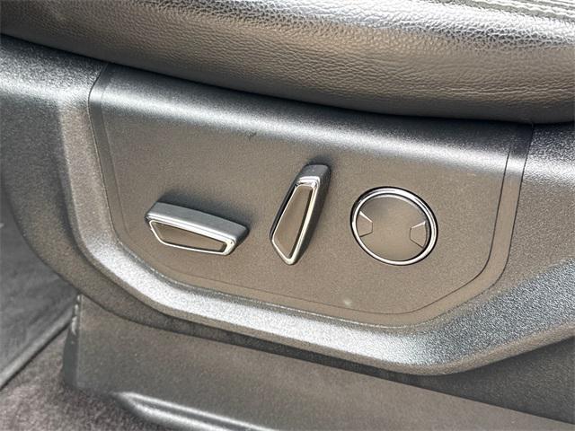 Photo of 2018 Shadow Black Ford F-150