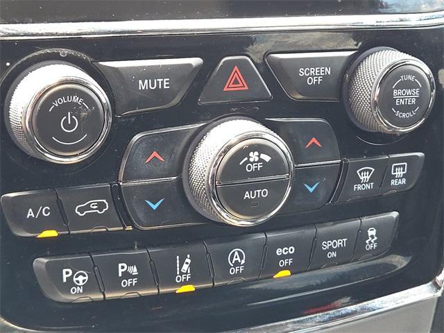 Photo of 2021 Bright White Clearcoat Jeep Grand Cherokee
