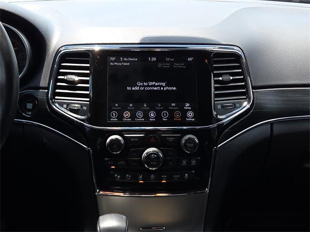 Photo of 2021 Bright White Clearcoat Jeep Grand Cherokee