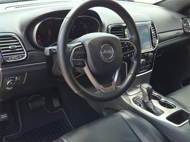 Photo of 2021 Bright White Clearcoat Jeep Grand Cherokee