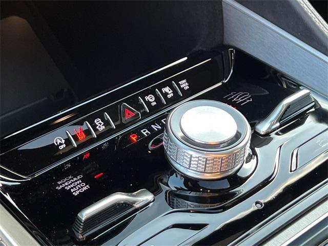 Photo of 2025 Bright White Clearcoat Jeep Wagoneer