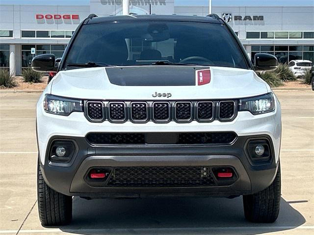 Photo of 2024 Bright White Clearcoat Jeep Compass