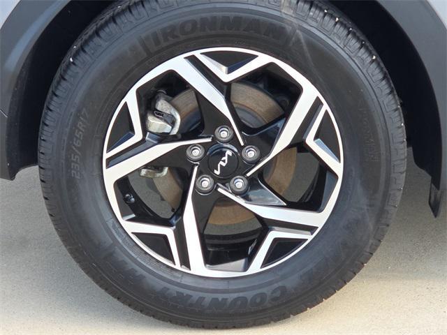 Photo of 2023 Steel Gray Kia Sportage