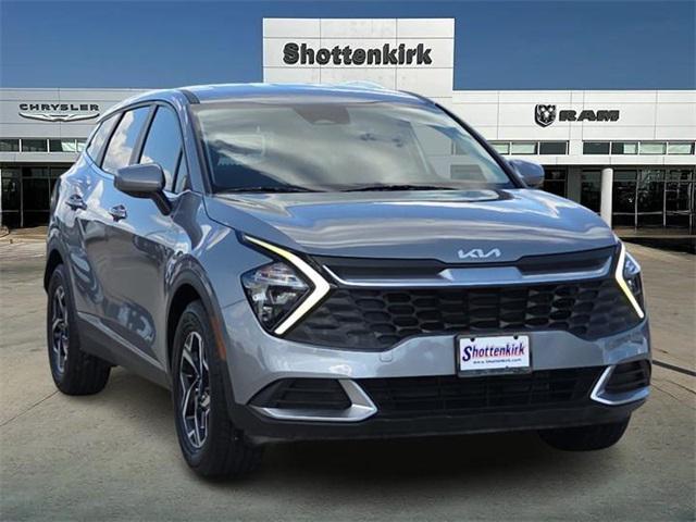 Photo of 2023 Steel Gray Kia Sportage
