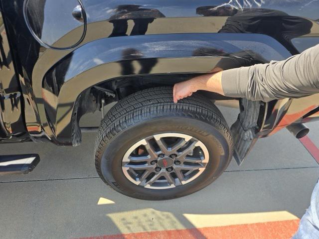 Photo of 2024 Black Toyota Tacoma