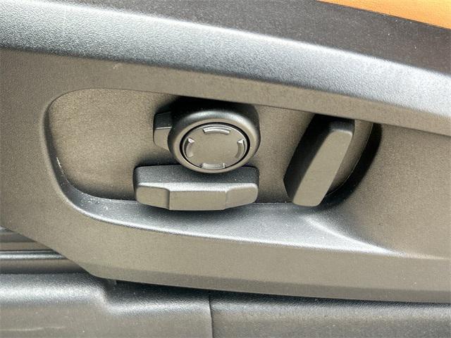 Photo of 2024 Santorini Black Metallic Land Rover Defender