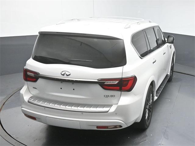 Photo of 2021 Moonstone White INFINITI QX80