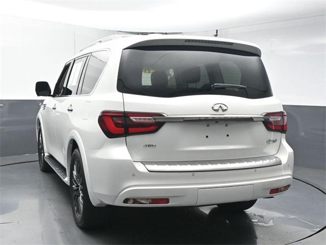 Photo of 2021 Moonstone White INFINITI QX80