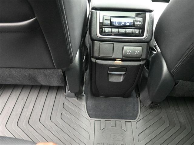 Photo of 2021 Crystal White Pearl Subaru Ascent