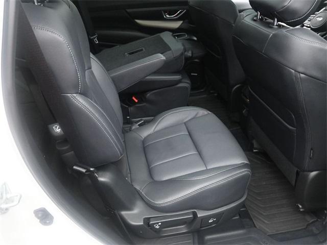 Photo of 2021 Crystal White Pearl Subaru Ascent