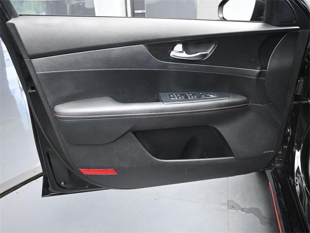 Photo of 2021 Aurora Black Pearl Kia Forte