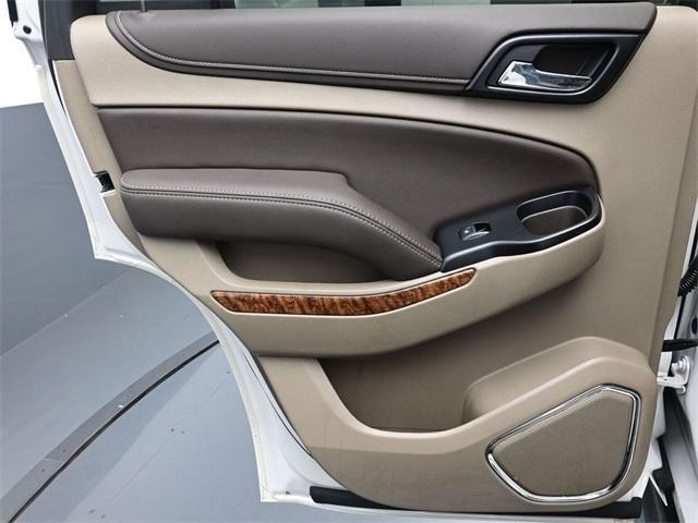 Photo of 2020 Iridescent Pearl Tricoat Chevrolet Tahoe