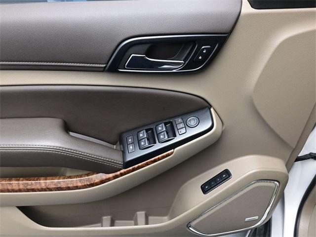 Photo of 2020 Iridescent Pearl Tricoat Chevrolet Tahoe