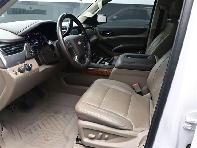 Photo of 2020 Iridescent Pearl Tricoat Chevrolet Tahoe
