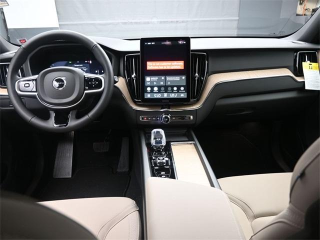 Photo of 2026 Crystal White Volvo XC60