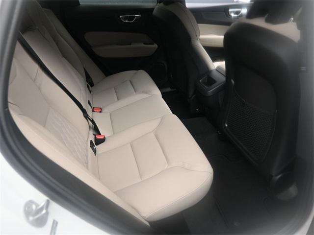 Photo of 2026 Crystal White Volvo XC60
