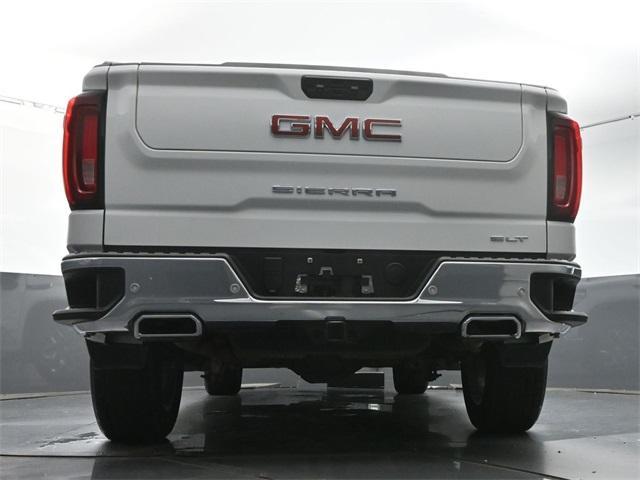 Photo of 2022 Summit White GMC Sierra 1500