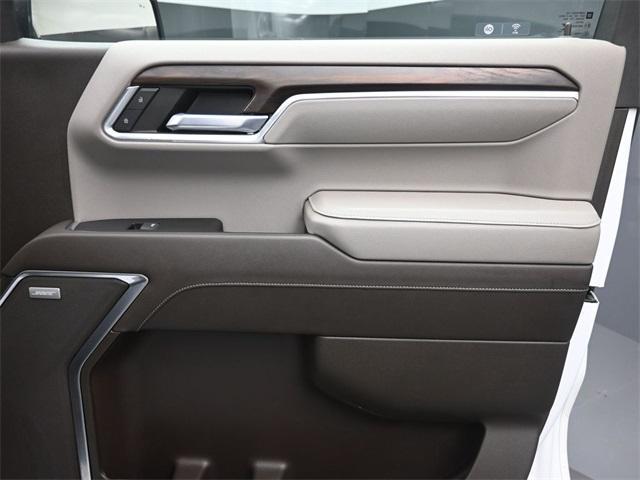 Photo of 2022 Summit White GMC Sierra 1500
