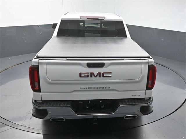 Photo of 2022 Summit White GMC Sierra 1500