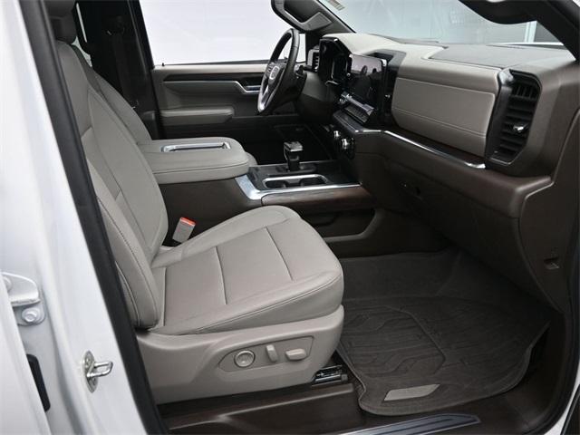 Photo of 2022 Summit White GMC Sierra 1500
