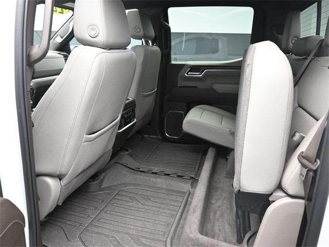 Photo of 2022 Summit White GMC Sierra 1500