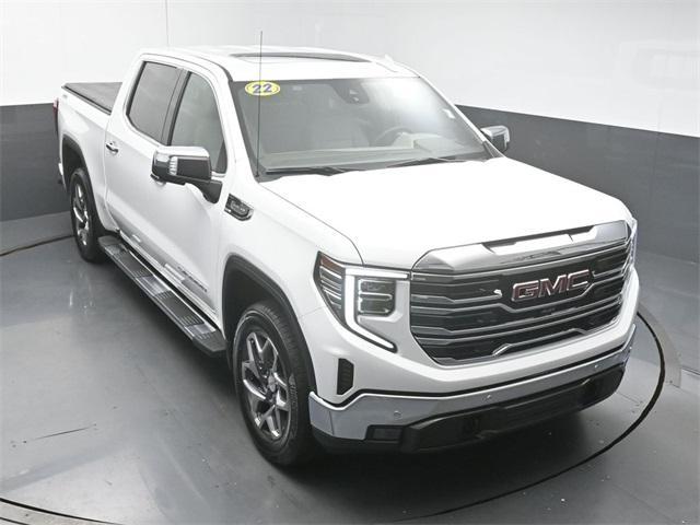 Photo of 2022 Summit White GMC Sierra 1500