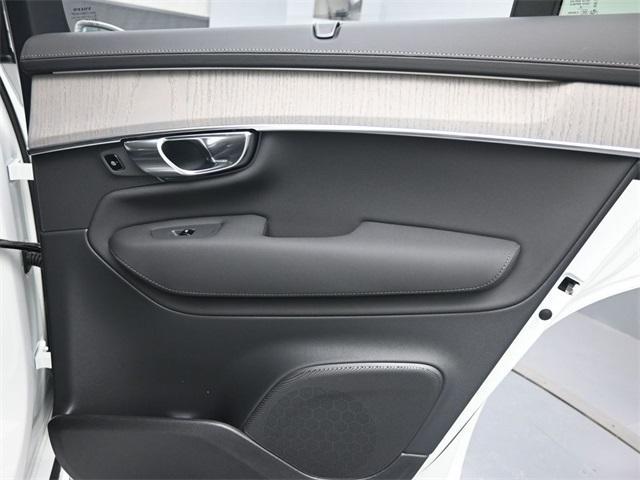 Photo of 2025 White Volvo XC90 Plug-In Hybrid